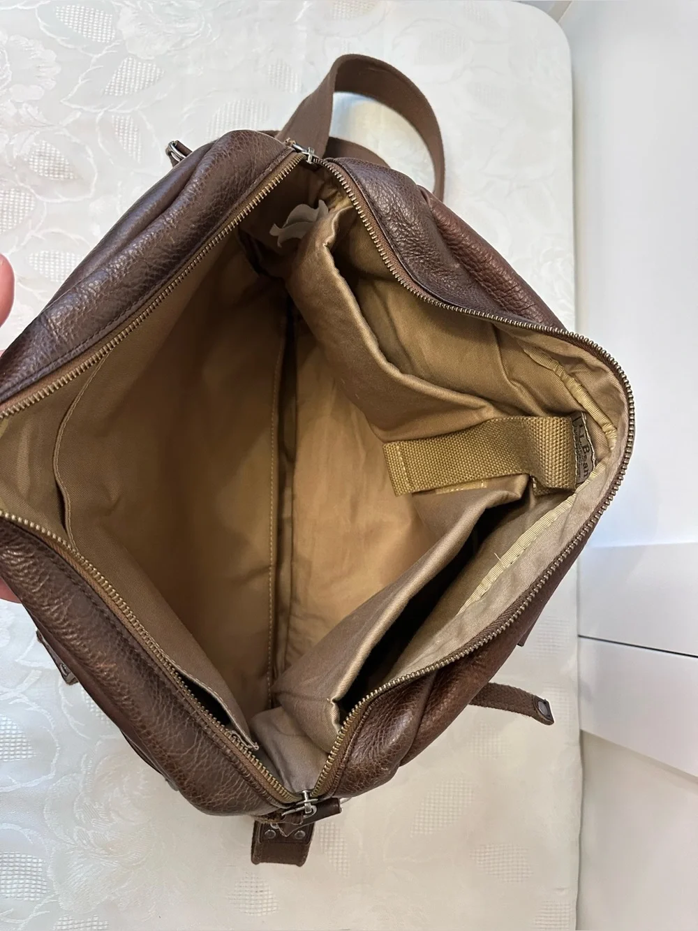 Vintage L.L. Bean Brown Leather Laptop Briefcase Shoulder Bag Utility Preppy
